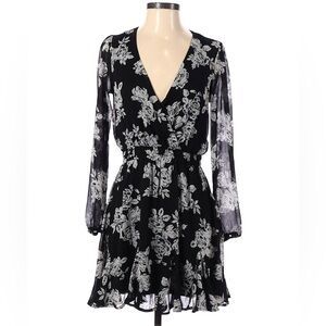 Used- Jun & Ivy casual dress floral